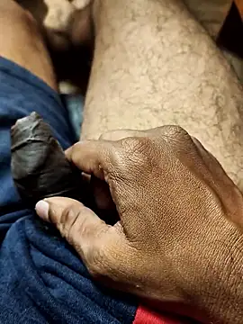 Snapshot of vannaaaa100 chatting on 11-29-25, 12:19 vannaaaa100 online show from 11-29-25, 12:19