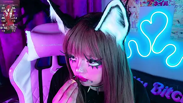 LaytonBox online show from 03-03-25, 06:26