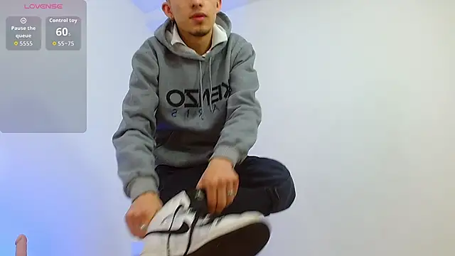 Axel tay online show from 11-14-25, 11:31