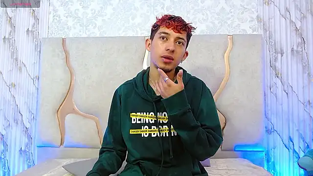 Axel tay online show from 03-12-26, 06:58