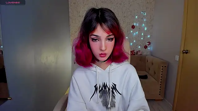 Snapshot of Ink__pleasure chatting on 01-08-25, 02:03 Ink  pleasure online show from 01-08-25, 02:03