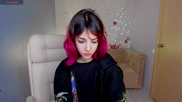Snapshot of Ink__pleasure chatting on 01-12-25, 10:56 Ink  pleasure online show from 01-12-25, 10:56