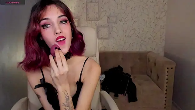 Snapshot of Ink__pleasure chatting on 01-24-25, 07:07 Ink  pleasure online show from 01-24-25, 07:07