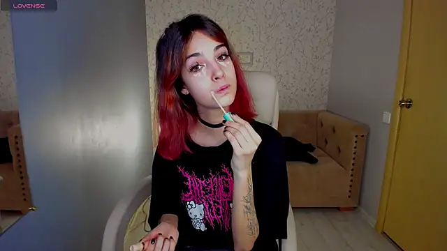 Snapshot of Ink__pleasure chatting on 02-28-25, 03:59 Ink  pleasure online show from 02-28-25, 03:59