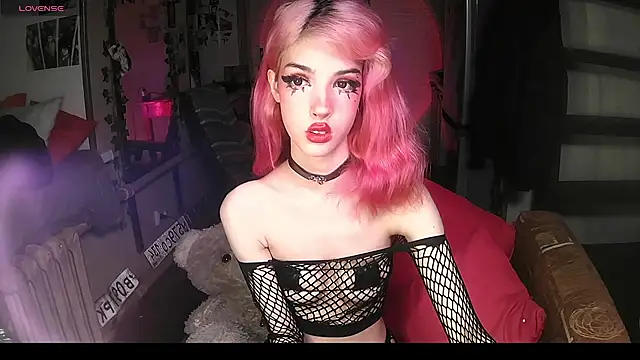 Snapshot of Ink__pleasure chatting on 09-10-25, 11:49 Ink  pleasure online show from 09-10-25, 11:49
