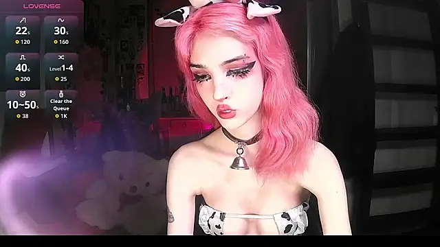 Snapshot of Ink__pleasure chatting on 10-11-25, 11:58 Ink  pleasure online show from 10-11-25, 11:58
