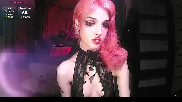 Snapshot of Ink__pleasure chatting on 10-13-25, 09:26 Ink  pleasure online show from 10-13-25, 09:26