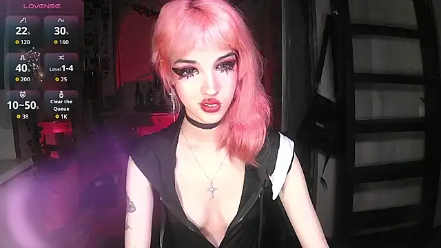 Snapshot of Ink__pleasure chatting on 10-21-25, 11:49 Ink  pleasure online show from 10-21-25, 11:49