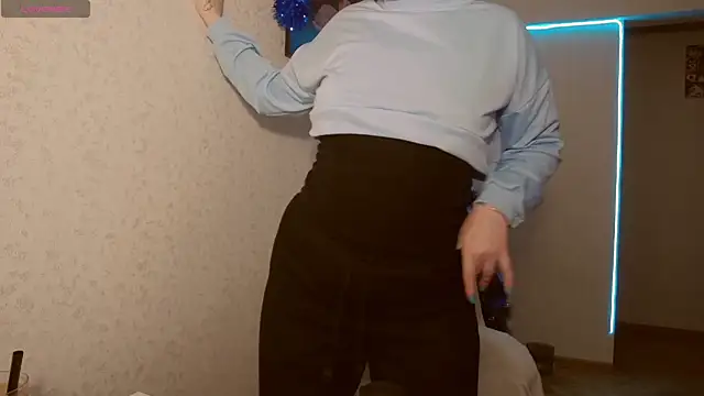 LesyaOxi online show from 01-15-25, 06:22