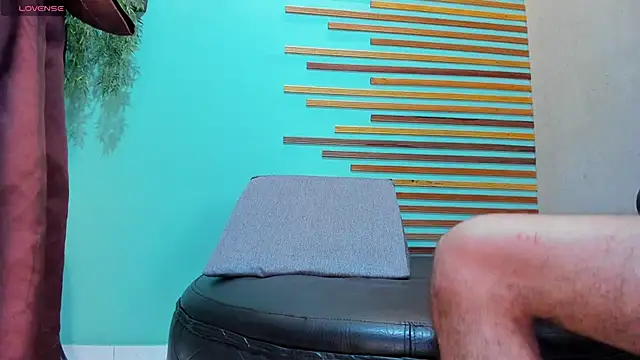 cristal antoni online show from 02-22-25, 01:24