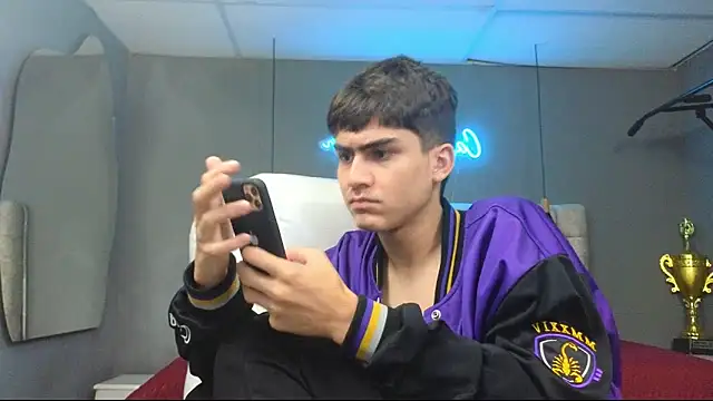 Tommy18   online show from 02-27-25, 10:15