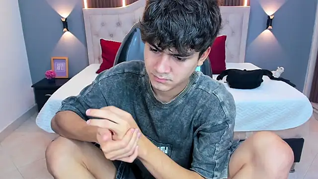 Tommy18   online show from 03-27-26, 03:45