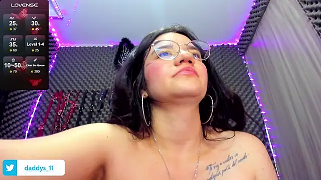 Snapshot of lilihot_ chatting on 03-09-25, 07:05 lilihot  online show from 03-09-25, 07:05