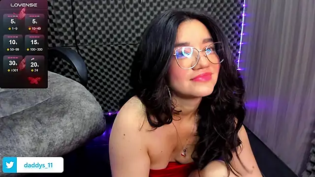 Snapshot of lilihot_ chatting on 03-19-25, 05:39 lilihot  online show from 03-19-25, 05:39