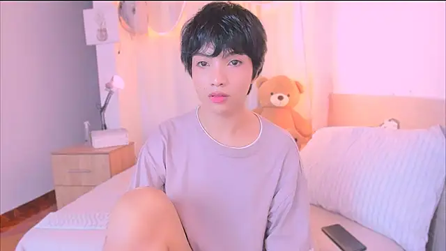 Snapshot of AllanYong18 chatting on 11-01-25, 10:50 AllanYong18 online show from 11-01-25, 10:50