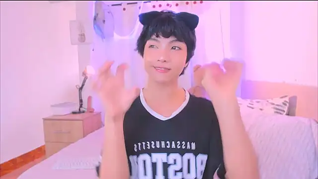 Snapshot of AllanYong18 chatting on 11-02-25, 03:14 AllanYong18 online show from 11-02-25, 03:14