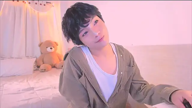 Snapshot of AllanYong18 chatting on 11-07-25, 12:38 AllanYong18 online show from 11-07-25, 12:38