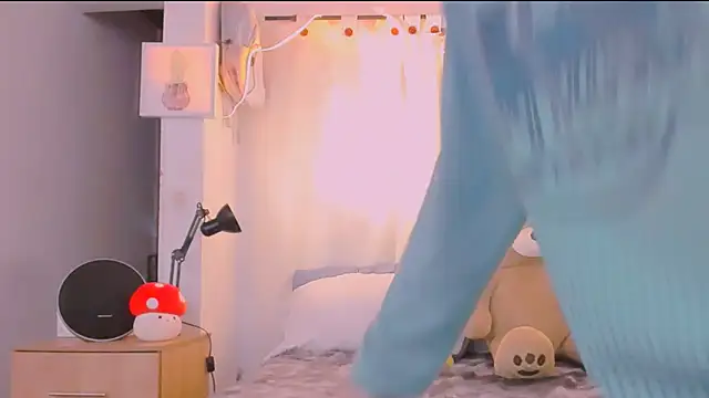 AllanYong18 online show from 03-21-26, 08:19