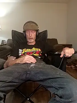 Snapshot of filthymind619 chatting on 12-05-25, 03:37 filthymind619 online show from 12-05-25, 03:37