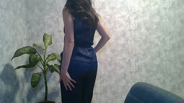 Snapshot of LissaBlossom chatting on 09-15-25, 03:28 LissaBlossom online show from 09-15-25, 03:28