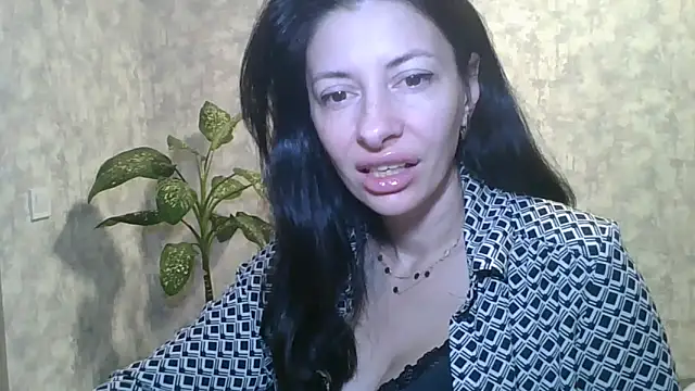 Snapshot of LissaBlossom chatting on 09-21-25, 04:03 LissaBlossom online show from 09-21-25, 04:03