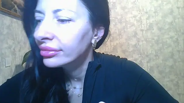 Snapshot of LissaBlossom chatting on 10-06-25, 03:59 LissaBlossom online show from 10-06-25, 03:59