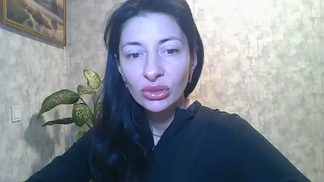 Snapshot of LissaBlossom chatting on 10-19-25, 04:24 LissaBlossom online show from 10-19-25, 04:24