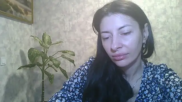 Snapshot of LissaBlossom chatting on 12-04-25, 05:50 LissaBlossom online show from 12-04-25, 05:50