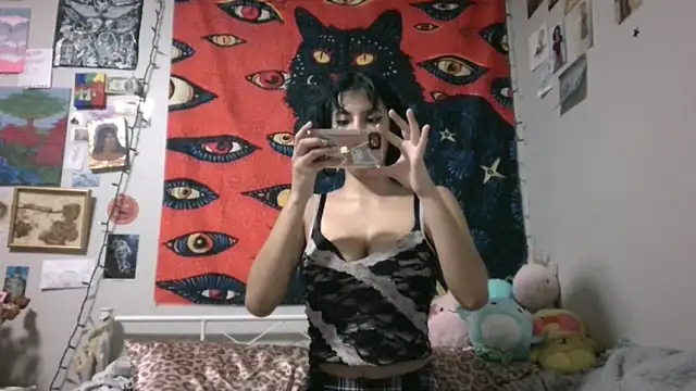 Snapshot of Rubyred2369 chatting on 01-12-25, 12:39 Rubyred2369 online show from 01-12-25, 12:39