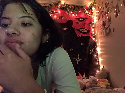 Snapshot of Rubyred2369 chatting on 01-20-25, 07:25 Rubyred2369 online show from 01-20-25, 07:25