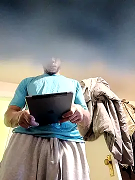 MrDaddyBbSnake online show from 01-19-25, 02:04