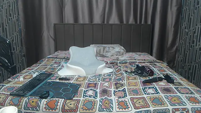 Snapshot of scyrim2 chatting on 05-27-26, 10:12 scyrim2 online show from 05-27-26, 10:12