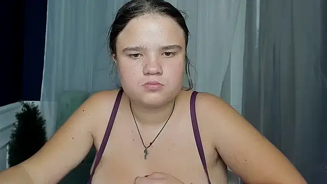 AdeleCruz online show from 09-21-25, 12:07