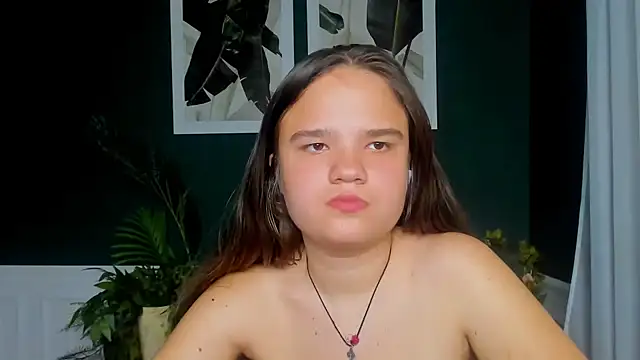 AdeleCruz online show from 05-12-26, 12:02
