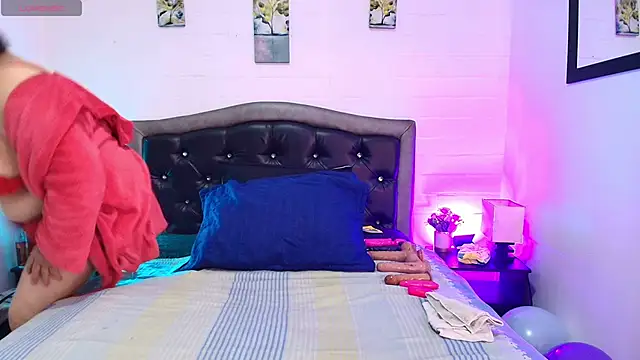 VickyBoobss online show from 04-13-26, 07:08