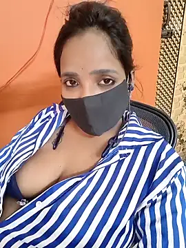 Lolitatamil online show from 04-20-26, 07:48