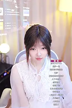 Snapshot of Zoe-99 chatting on 01-13-25, 12:35 Zoe-99 online show from 01-13-25, 12:35