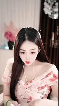 Snapshot of WenBao-Bao chatting on 03-11-26, 06:19 WenBao-Bao online show from 03-11-26, 06:19