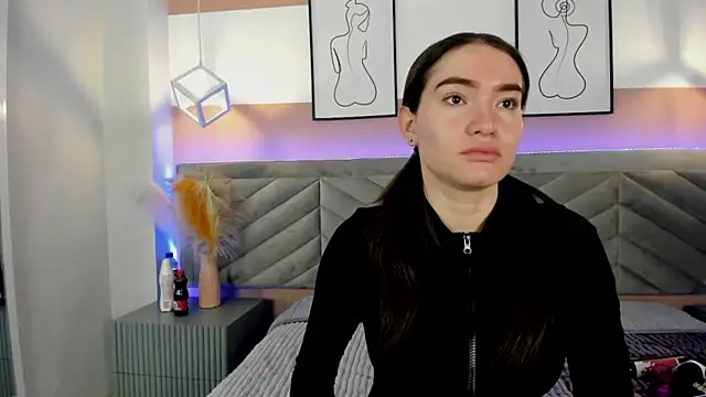 chelsea bolton  online show from 07-28-26, 12:12