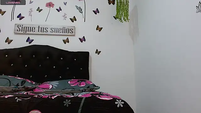 Candy Mendez online show from 03-14-25, 08:17