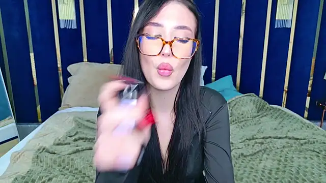 EmmaLawrens online show from 02-22-25, 08:42