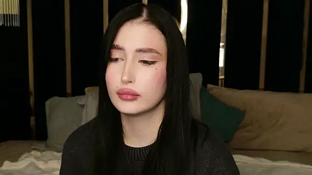 EmmaLawrens online show from 09-28-25, 04:29