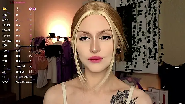 Emily  Mooree online show from 11-03-25, 03:30