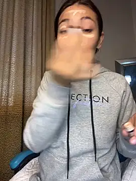 Aleska Miami online show from 09-30-25, 02:11