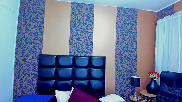 Snapshot of blondie_lover69 chatting on 02-09-25, 01:33 blondie lover69 online show from 02-09-25, 01:33