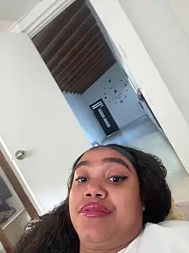 JasmineRose7 online show from 04-23-26, 12:29