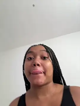 JasmineRose7 online show from 05-20-26, 12:44