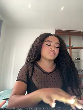 JasmineRose7 online show from 06-03-26, 02:33