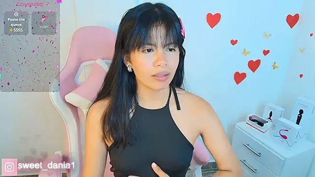 Snapshot of sweet_dania_ chatting on 02-26-25, 02:59 sweet dania  online show from 02-26-25, 02:59