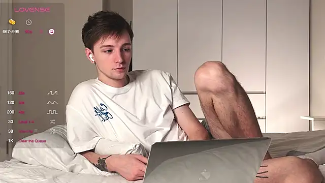 Calvin Polanski online show from 12-17-25, 05:24